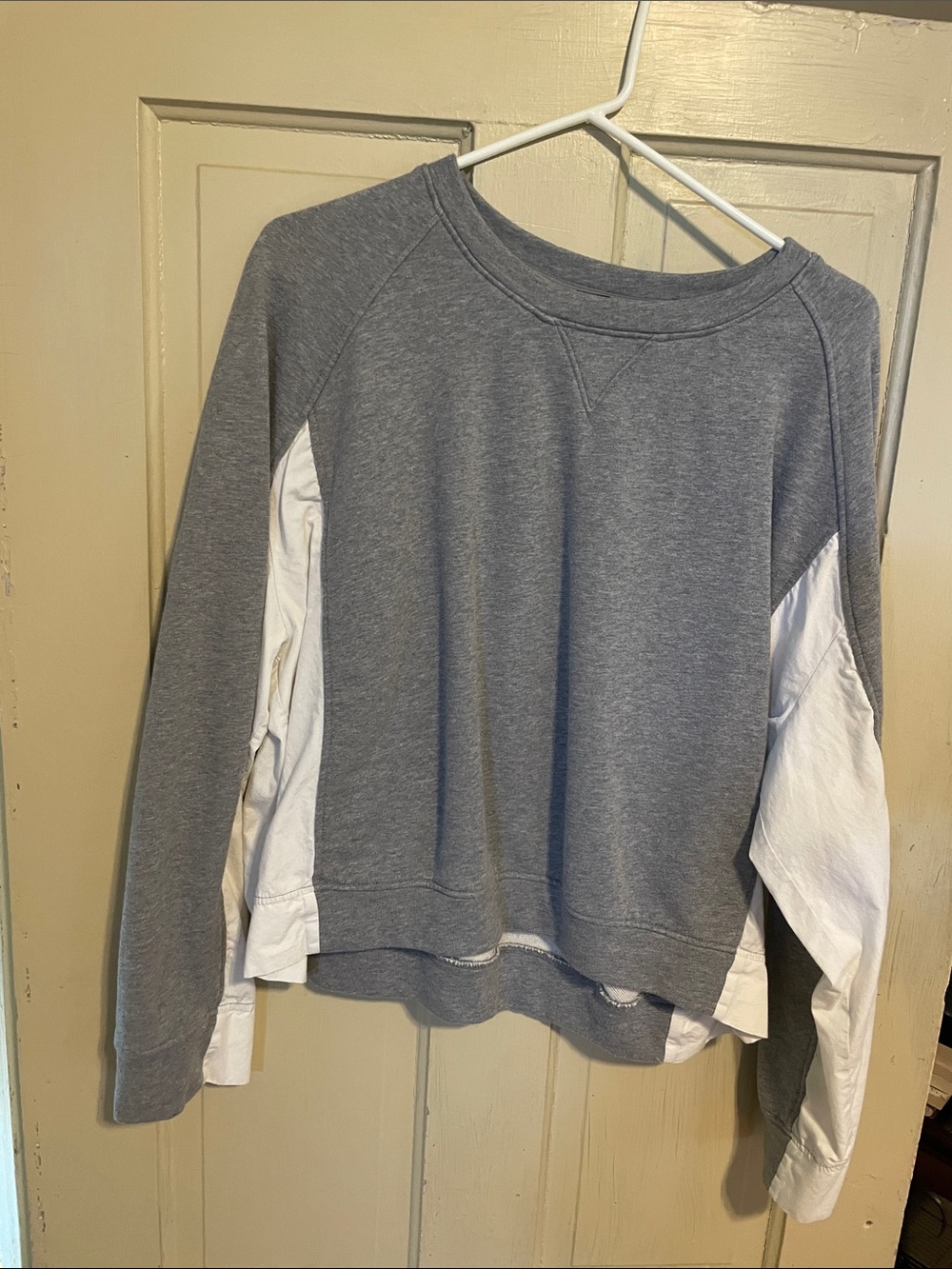 Women's Grey and White Pullover Layered Top